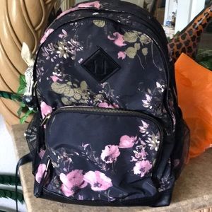 New!! Mossimo back pack